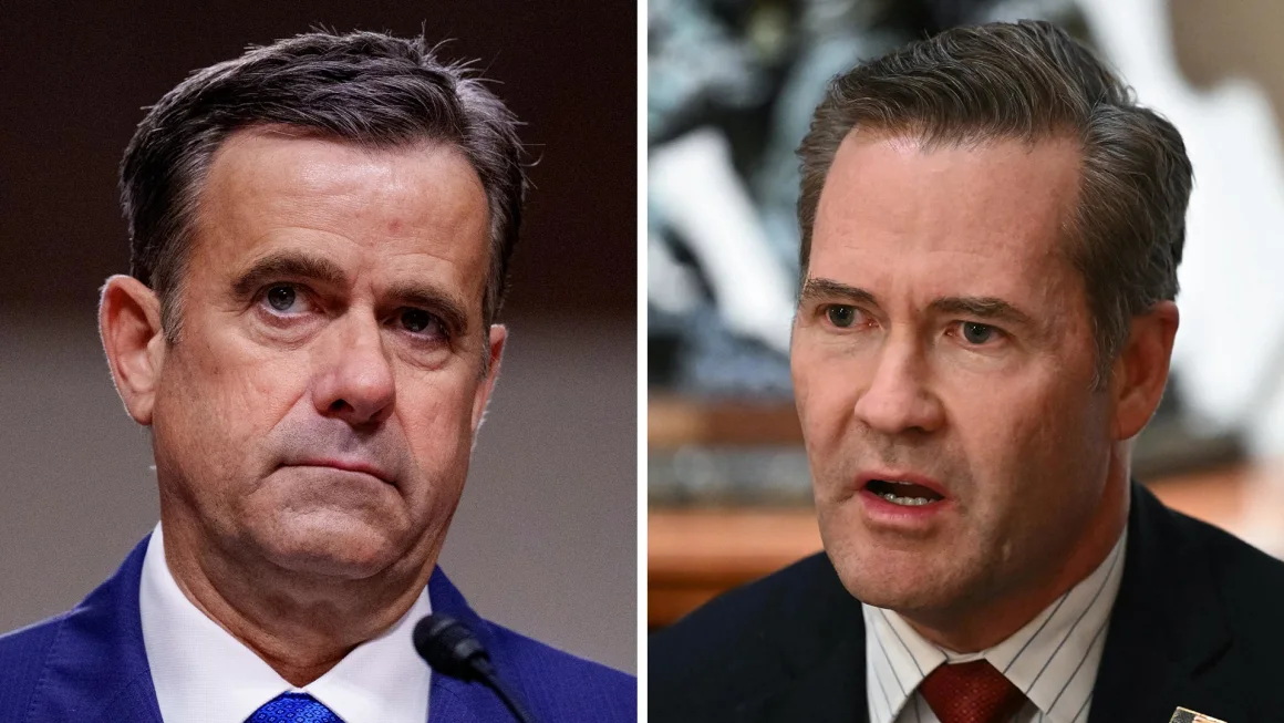 中央情报局局长约翰·拉特克利夫和国家安全顾问迈克·华尔兹